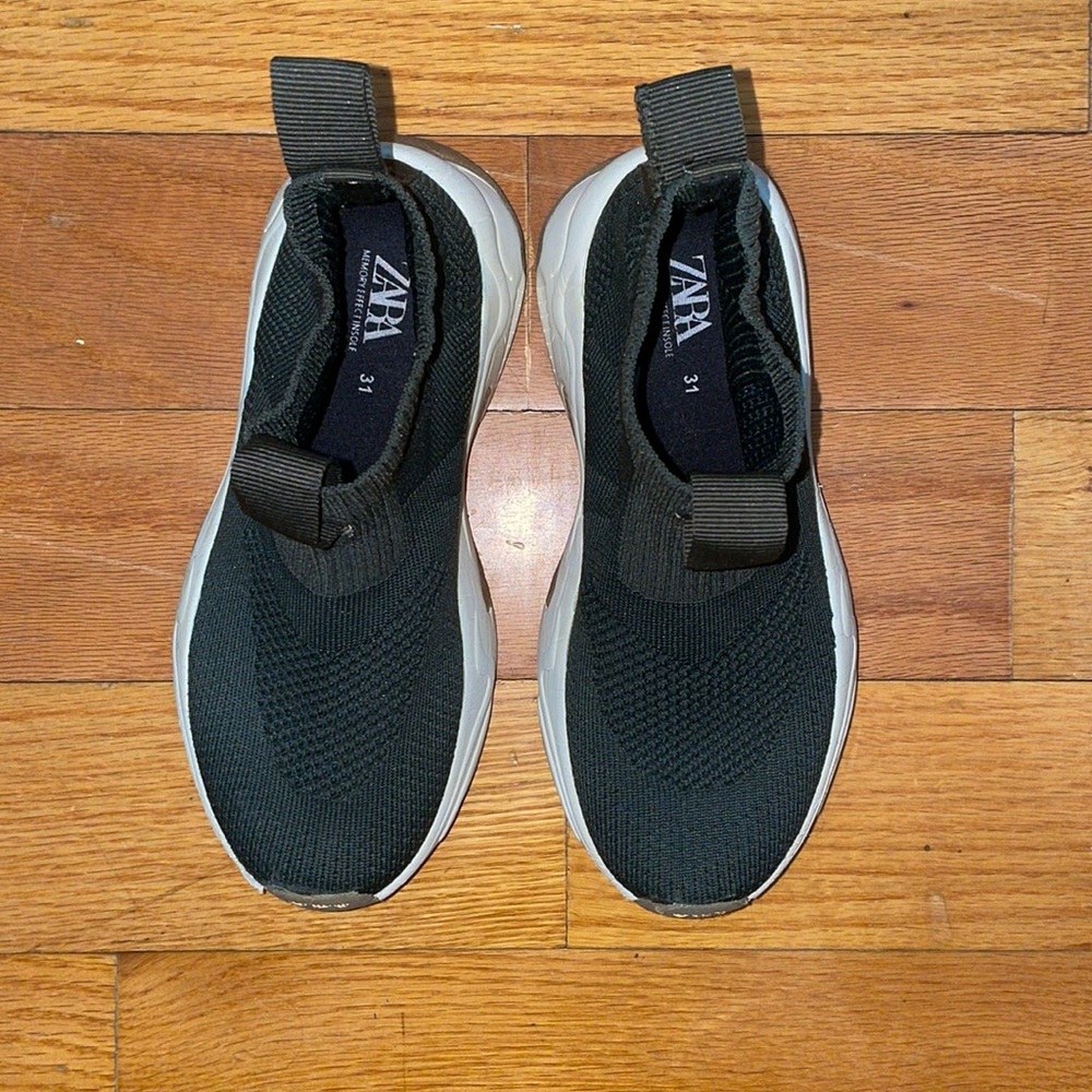 Little kids Zara sock shoe